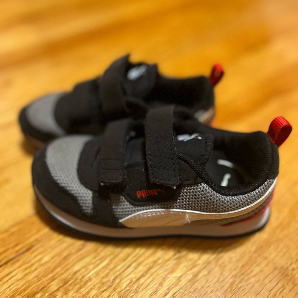 Kids Puma sneakers - Picture 5 of 7